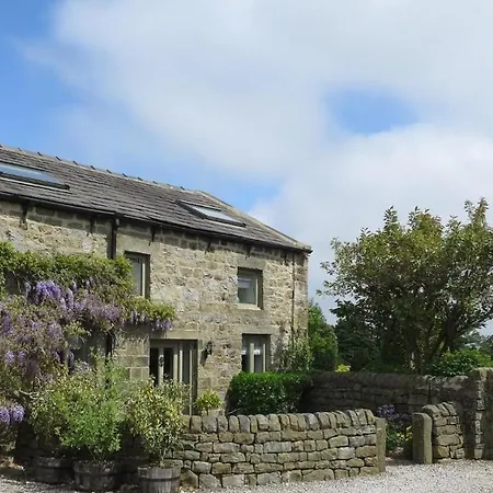 The Courtyard Cottage, Near Harrogate Holiday home